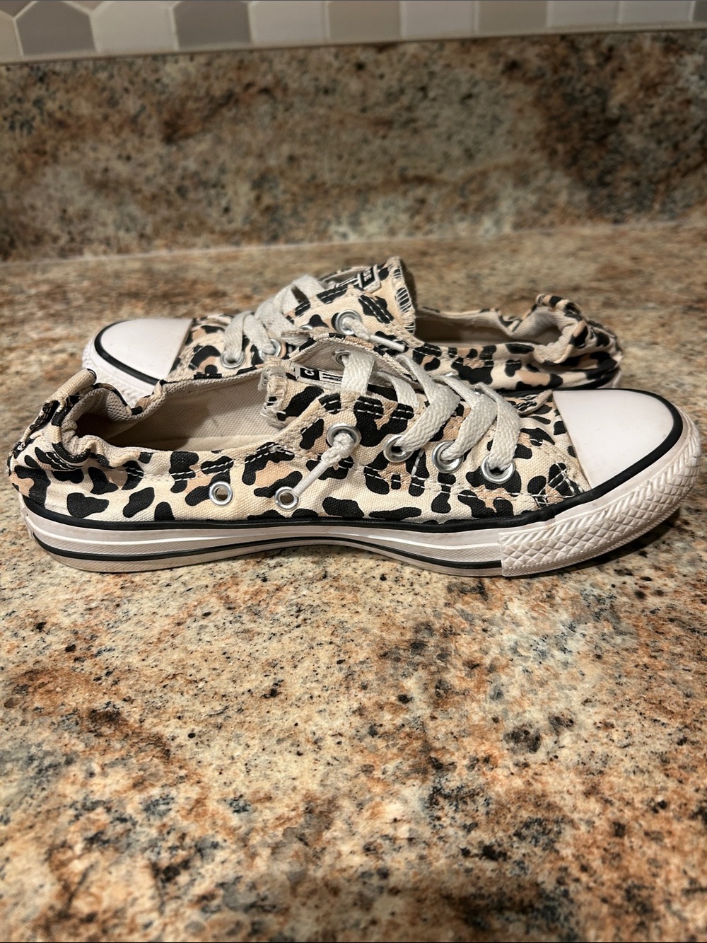 Converse Shoreline Sneakers Womens 7 Leopard Print Slip On Low Top 567022F - Picture 4 of 13